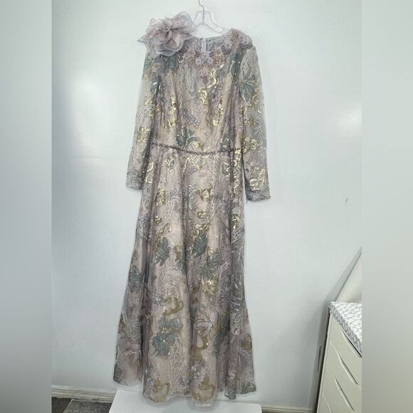 Mac Duggal 79374 Rose Applique Floral Embroidered Beaded Lace Maxi Gown, Size 16 - Picture 2 of 16